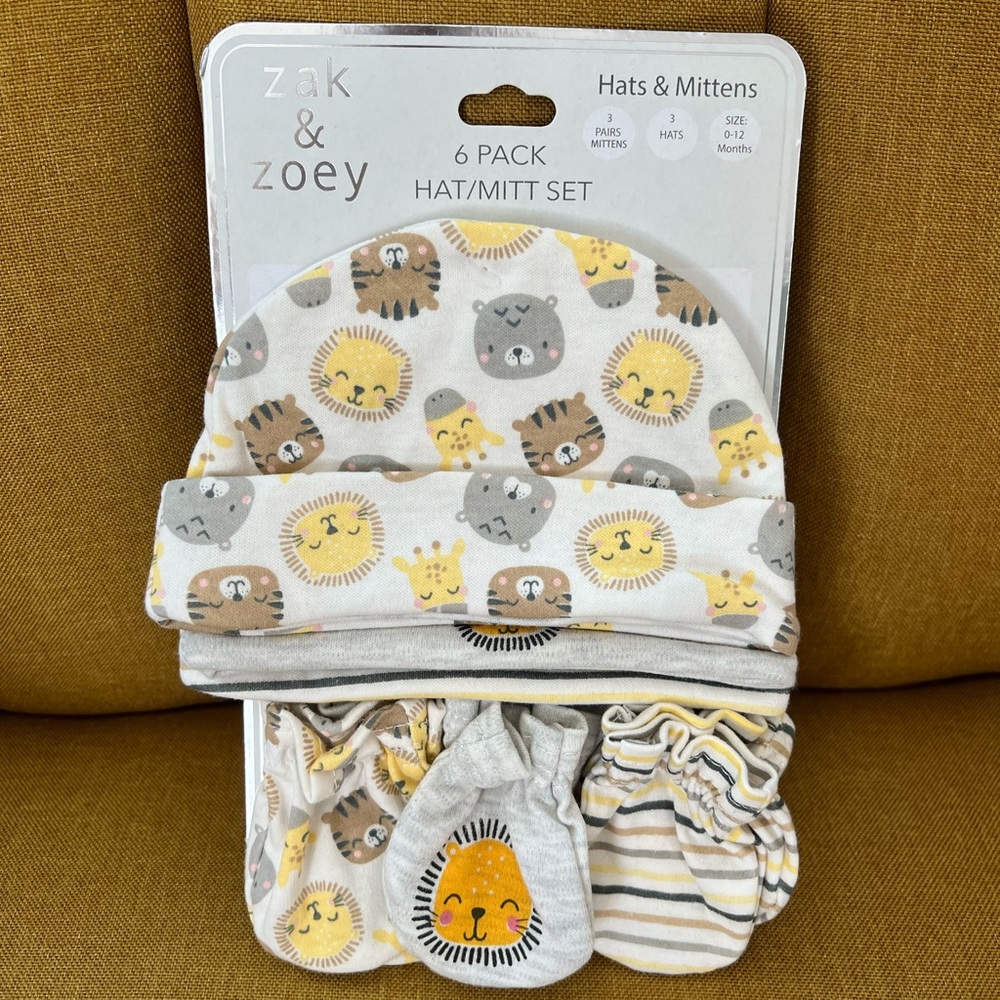 NWT Jungle set - 3 hats 3 mittens 0-12 months. Lion, Tiger, Giraffe, Bear